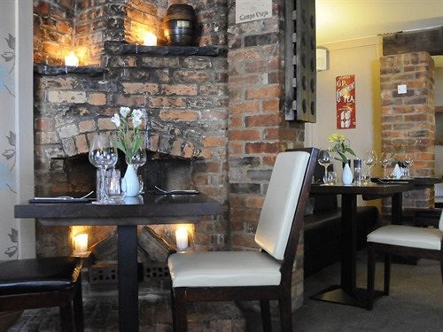 The Partridge Inn Wine Bar & Restaurant Уолингфорд Екстериор снимка